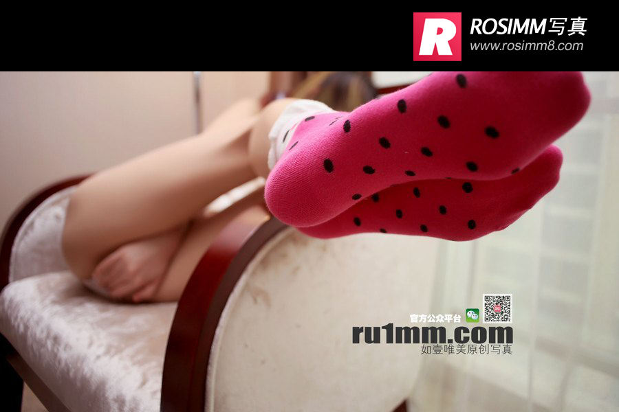 [RU1MM如壹写真]NO.237 骨感美女销魂的动作欲露还羞